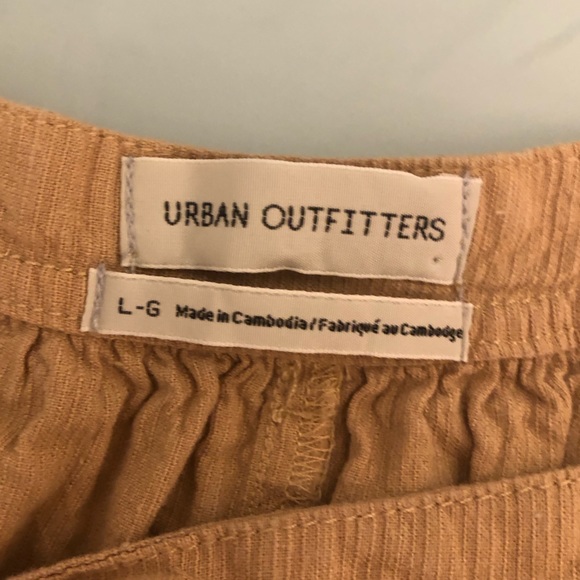 Urban Outfitters Beige Romper - Picture 3 of 3